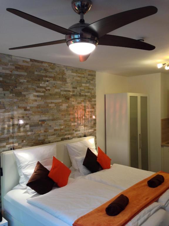 Mein Appartement Huerth Koeln Oda fotoğraf